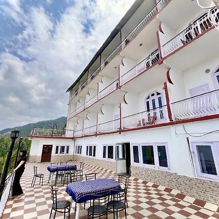 Sparkle Star Resort Khajjiar Kültér fotó