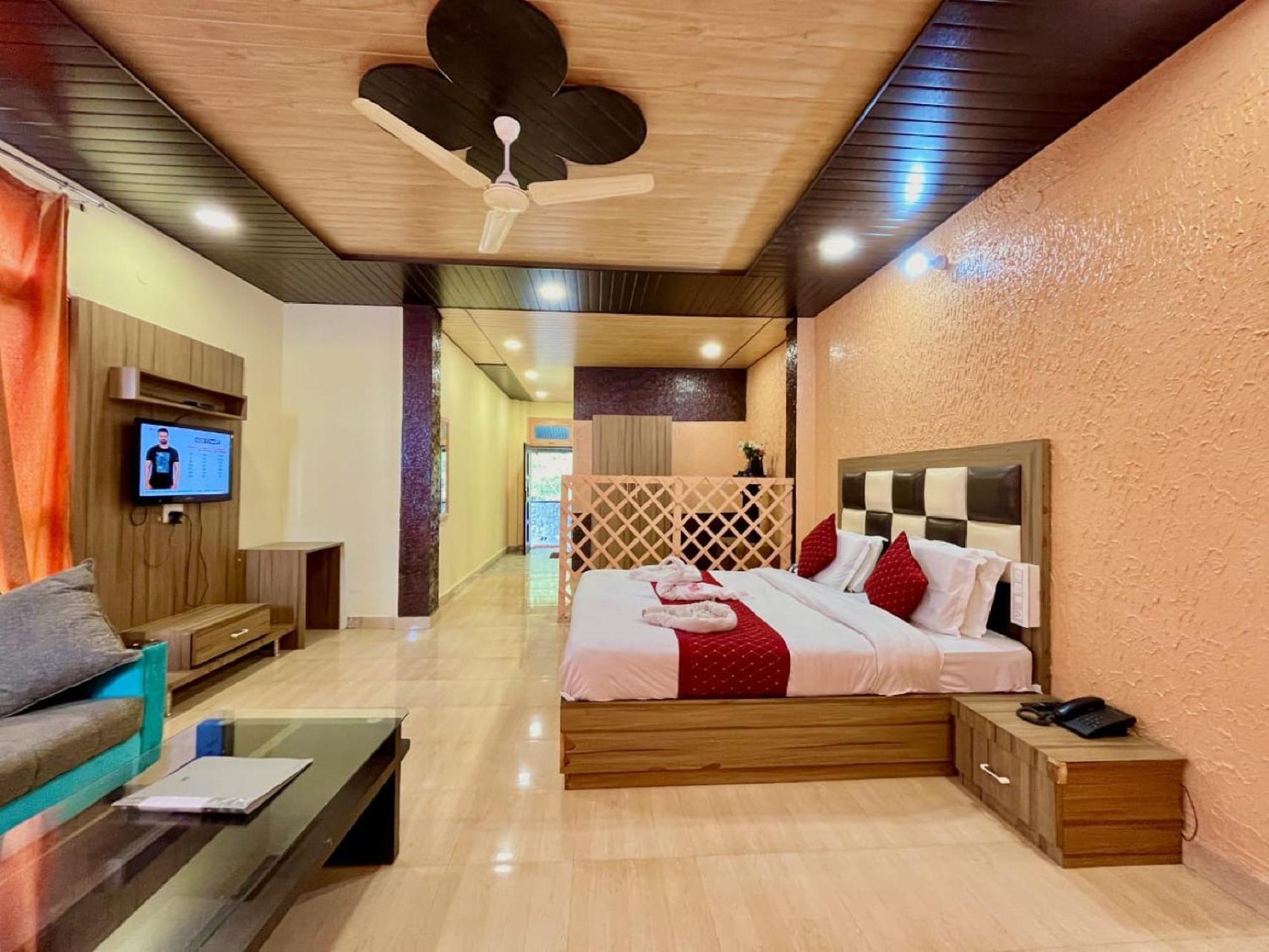 Sparkle Star Resort Khajjiar Kültér fotó